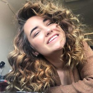 Meet your Posher, Destiny